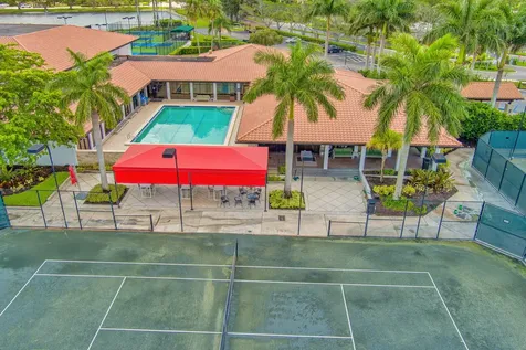 479 Prestwick Circle Palm Beach Gardens FL 33418