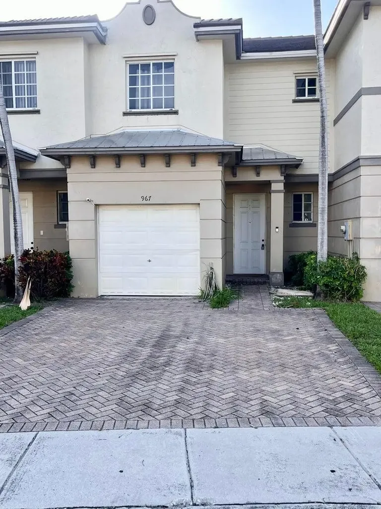 967 Tortuga Lane Riviera Beach FL 33404