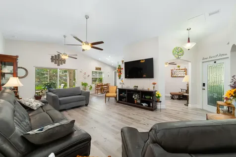 453 Sw Talquin Lane Port Saint Lucie FL 34986