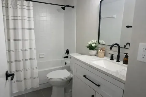 3138 Via Poinciana Lake Worth FL 33467