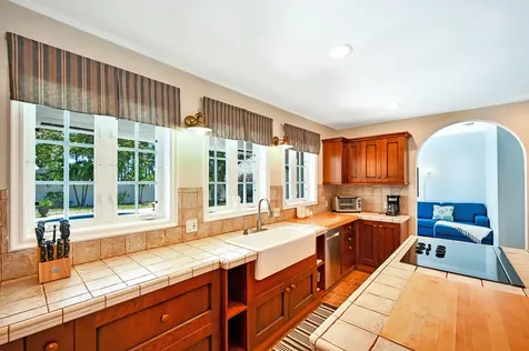 904 SE 12th Street Deerfield Beach FL 33441