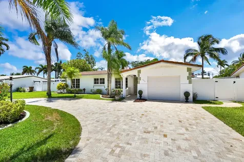 904 SE 12th Street Deerfield Beach FL 33441
