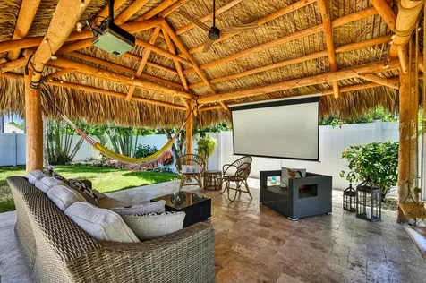 904 SE 12th Street Deerfield Beach FL 33441