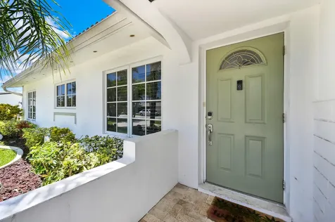 904 SE 12th Street Deerfield Beach FL 33441