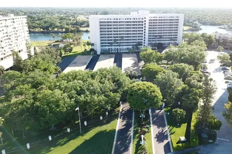 356 Golfview Road North Palm Beach FL 33408
