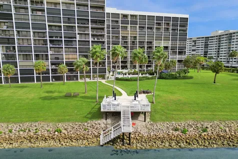 356 Golfview Road North Palm Beach FL 33408