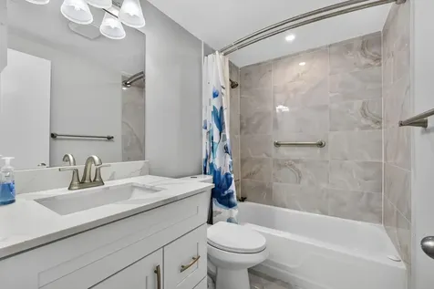 42 Easthampton B West Palm Beach FL 33417