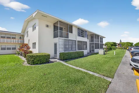 42 Easthampton B West Palm Beach FL 33417