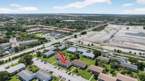 42 Easthampton B West Palm Beach FL 33417