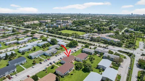 42 Easthampton B West Palm Beach FL 33417