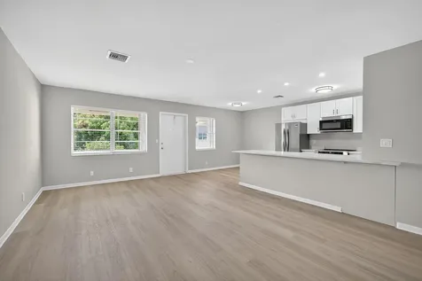 42 Easthampton B West Palm Beach FL 33417