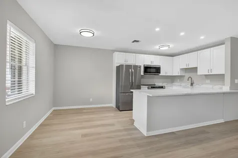 42 Easthampton B West Palm Beach FL 33417