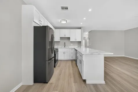 42 Easthampton B West Palm Beach FL 33417