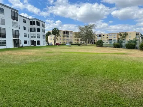9233 Sw 8th Street Boca Raton FL 33428