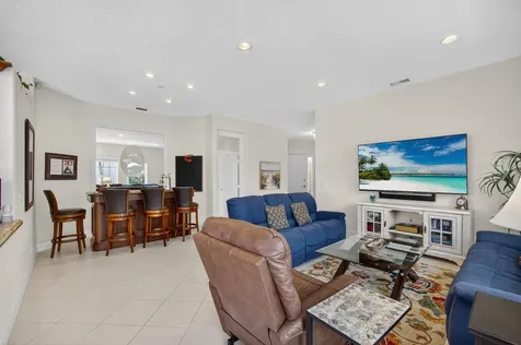 902 Augusta Pointe Drive Palm Beach Gardens FL 33418