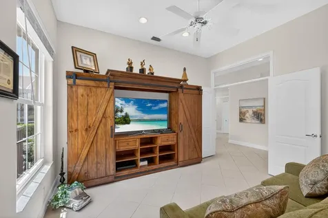 902 Augusta Pointe Drive Palm Beach Gardens FL 33418