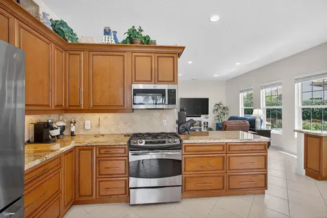 902 Augusta Pointe Drive Palm Beach Gardens FL 33418