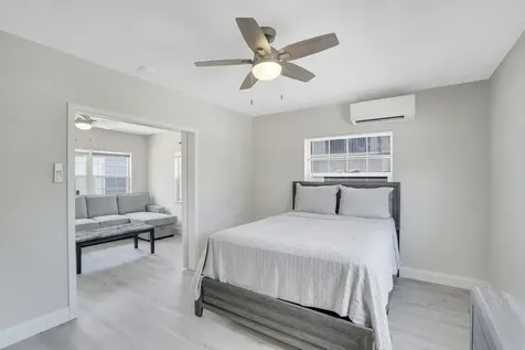 1001 S Federal Highway Lake Worth Beach FL 33460