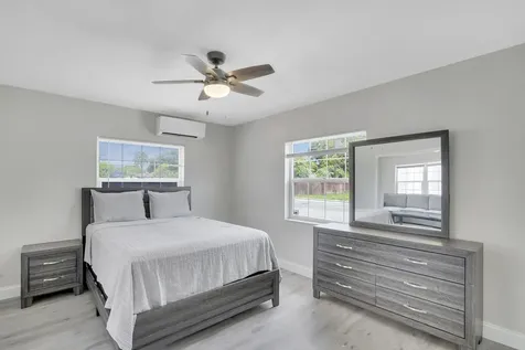 1001 S Federal Highway Lake Worth Beach FL 33460