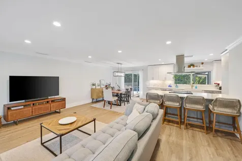 926 Sw 1st Street Boca Raton FL 33486