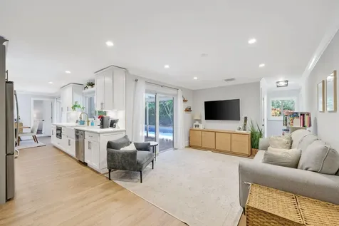 926 Sw 1st Street Boca Raton FL 33486