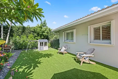 926 Sw 1st Street Boca Raton FL 33486