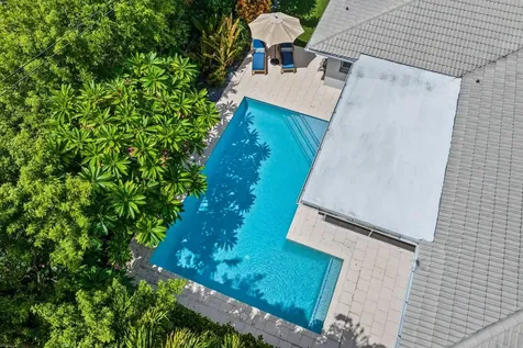 926 Sw 1st Street Boca Raton FL 33486