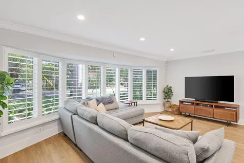 926 Sw 1st Street Boca Raton FL 33486