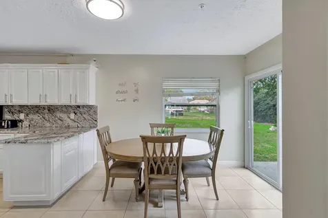 1541 Se Minorca Avenue Port Saint Lucie FL 34952