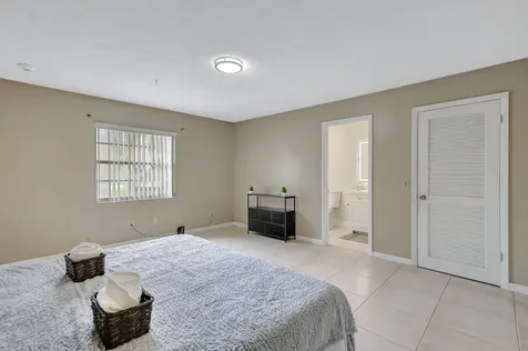 1541 Se Minorca Avenue Port Saint Lucie FL 34952