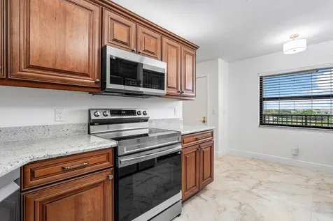 9260 Sw 14th Street Boca Raton FL 33428