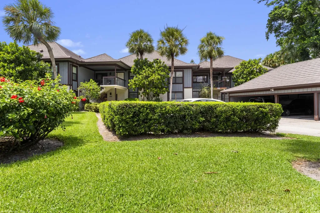 13329 Polo Club Road Wellington FL 33414