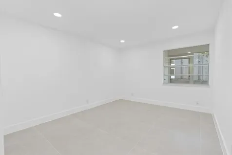 578 Burgundy M Delray Beach FL 33484
