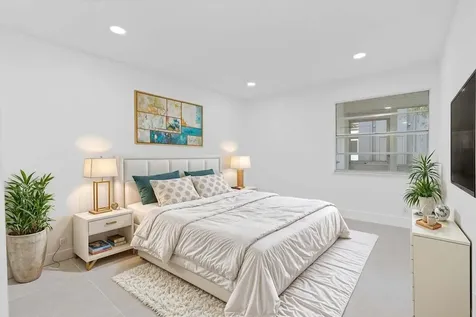 578 Burgundy M Delray Beach FL 33484