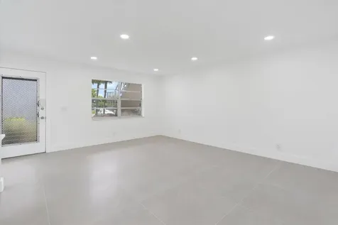 578 Burgundy M Delray Beach FL 33484