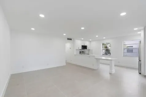 578 Burgundy M Delray Beach FL 33484