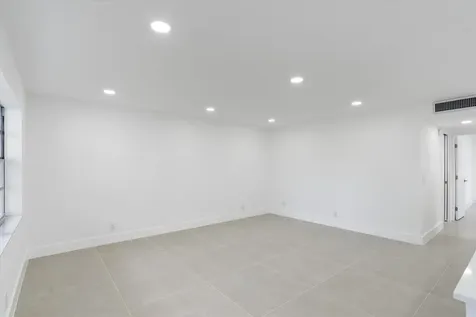 578 Burgundy M Delray Beach FL 33484