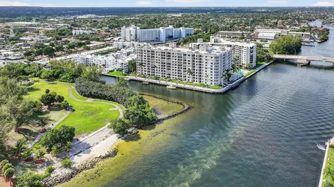 2870 Ne 14th Street Causeway Pompano Beach FL 33062