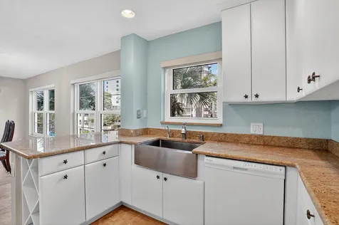2870 Ne 14th Street Causeway Pompano Beach FL 33062