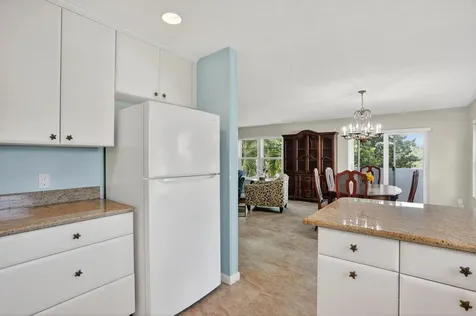 2870 Ne 14th Street Causeway Pompano Beach FL 33062