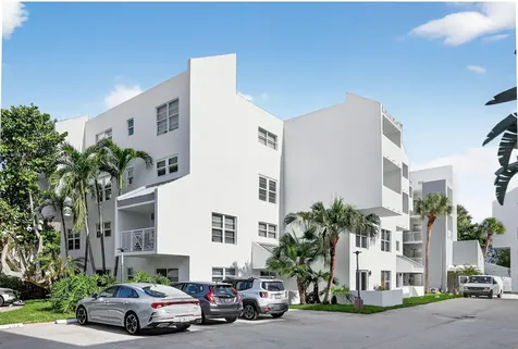 2870 Ne 14th Street Causeway Pompano Beach FL 33062