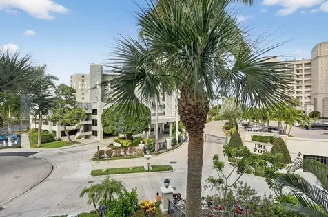 2870 Ne 14th Street Causeway Pompano Beach FL 33062