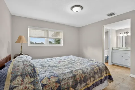 2870 Ne 14th Street Causeway Pompano Beach FL 33062
