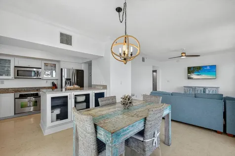 275 NW Flagler Avenue Stuart FL 34994