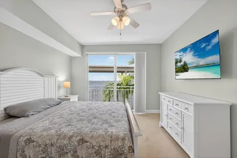 275 NW Flagler Avenue Stuart FL 34994