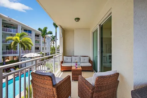 275 NW Flagler Avenue Stuart FL 34994
