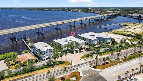 275 NW Flagler Avenue Stuart FL 34994