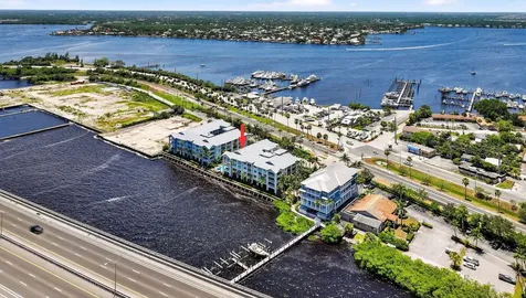 275 NW Flagler Avenue Stuart FL 34994