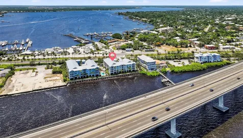 275 NW Flagler Avenue Stuart FL 34994