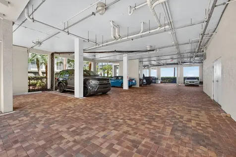 275 NW Flagler Avenue Stuart FL 34994